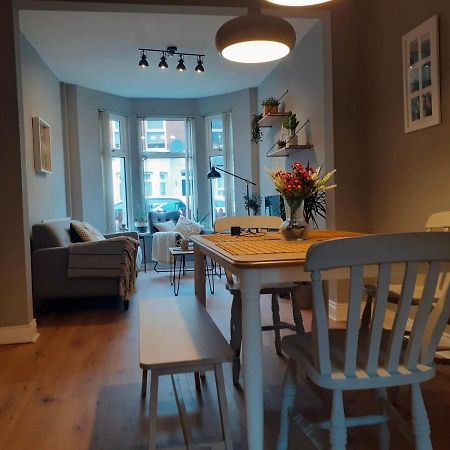 شقة J&S Downtown Sky Attic House بلفاست المظهر الخارجي الصورة