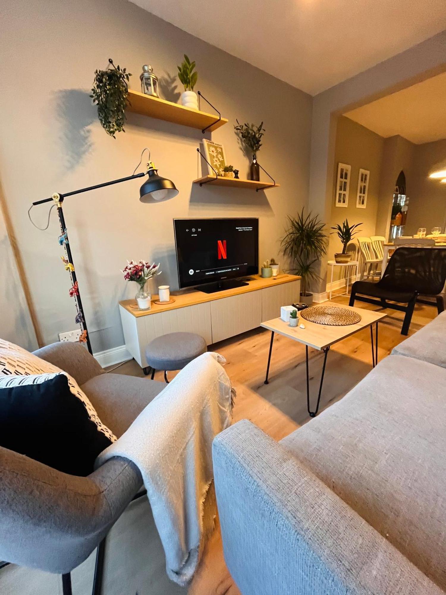 شقة J&S Downtown Sky Attic House بلفاست المظهر الخارجي الصورة